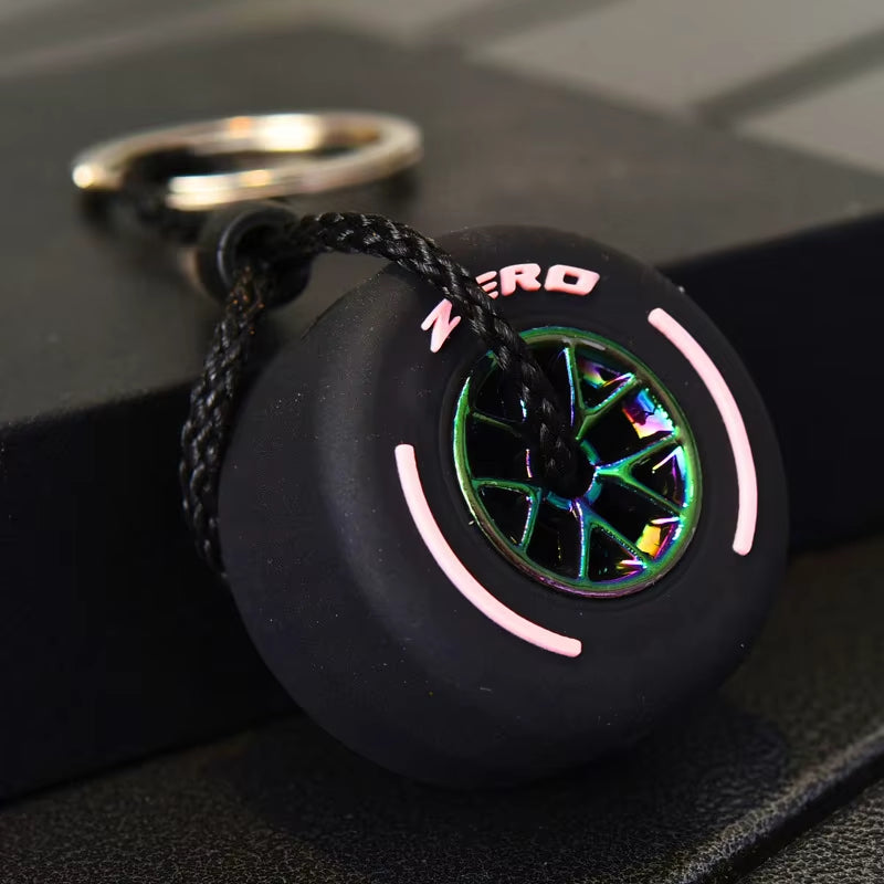 New Style Detachable Hub Tire Keychain Luxury Unisex Car Keychain Ring Mini F1 Racing Wheel Tire Keychain Luggage Key Charm