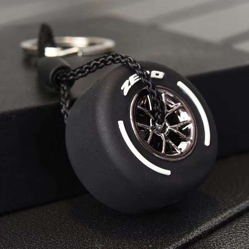 New Style Detachable Hub Tire Keychain Luxury Unisex Car Keychain Ring Mini F1 Racing Wheel Tire Keychain Luggage Key Charm